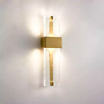 Vesta Wall Lamp