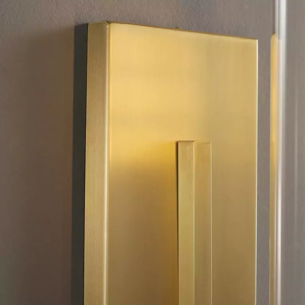 Ravelle Grand Wall Sconce brass