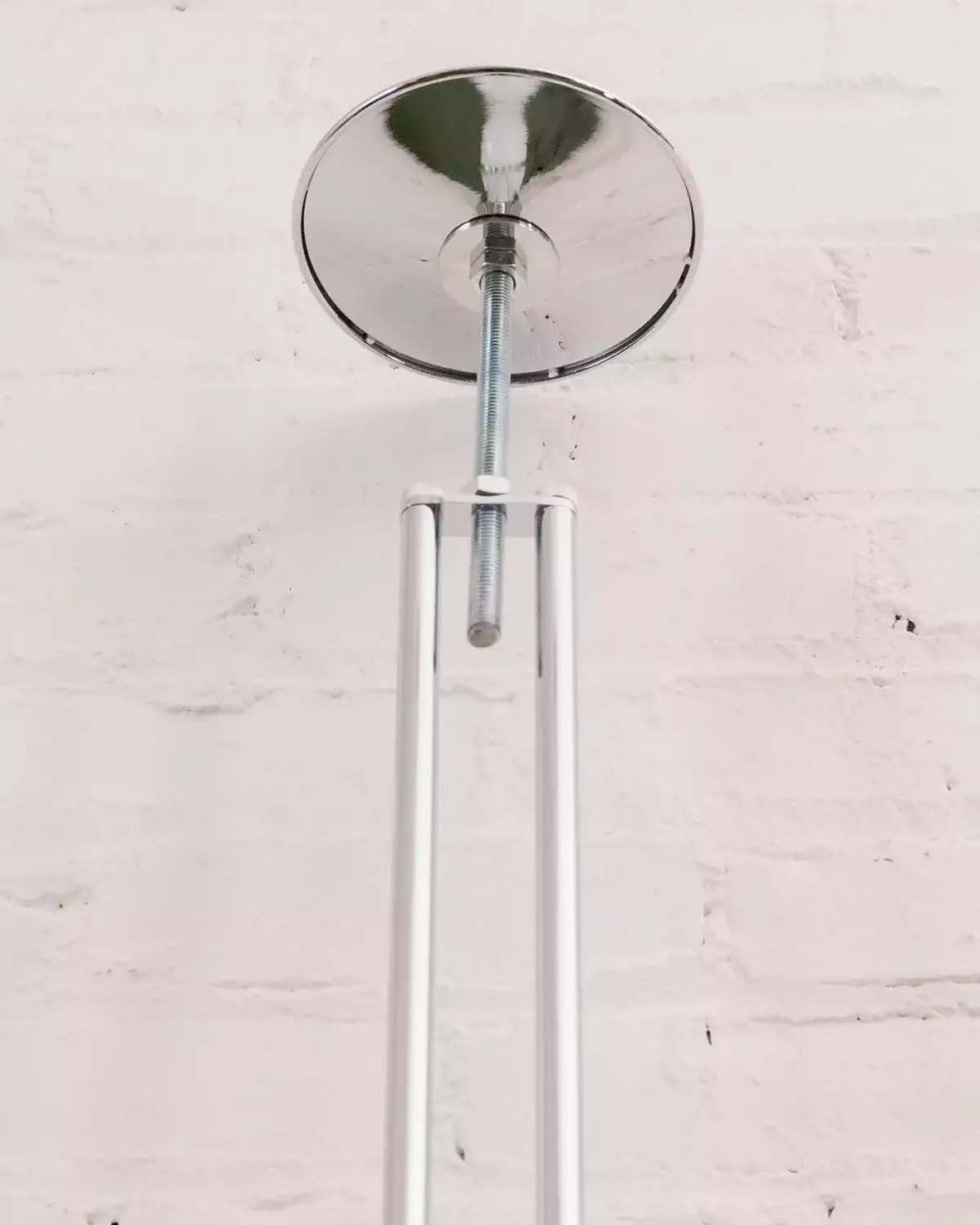 Zuru Floor To Ceiling Lamp